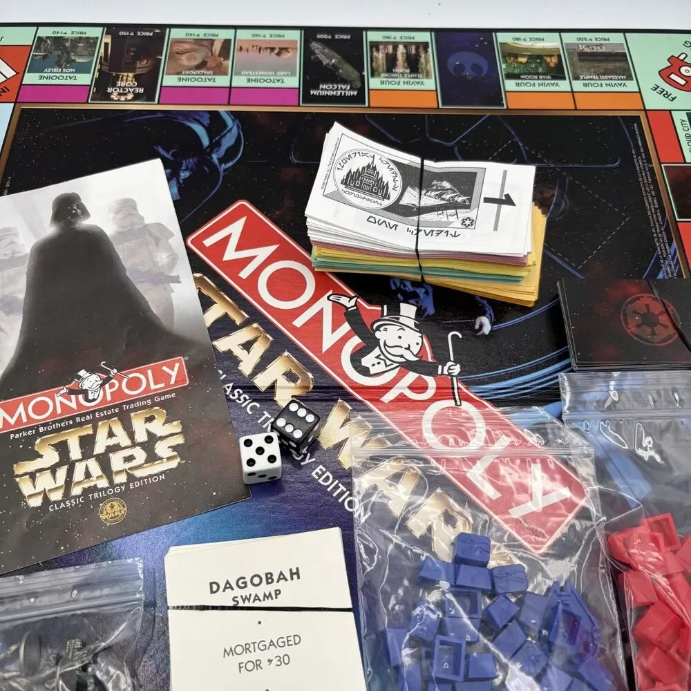 VINTAGE Monopoly Star Wars Classic Trilogy Edition COMPLETE  1997 Box Is Damaged